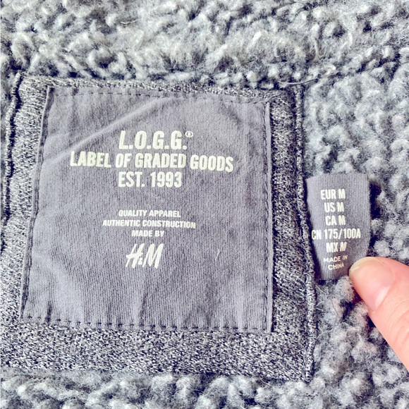 H&M, Label Of Graded Goods Hoodie Sweatshirt, Thick, Warm, Big Pockets, Medium - Picture 5 of 7